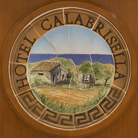 Otel Calabrisella 3*
