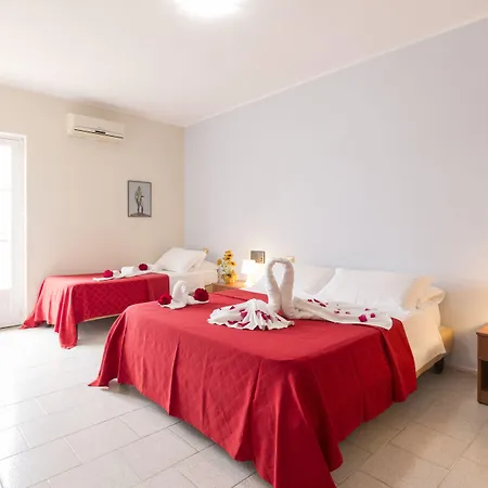 Calabrisella 3*