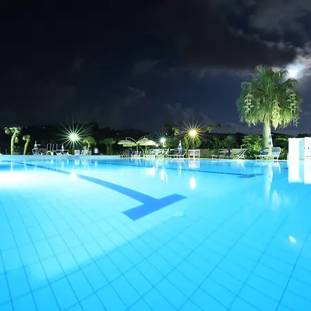 Hotell Calabrisella 3*